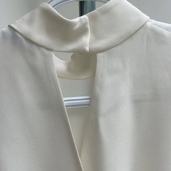 Ivory white sleeveless 100% Silk blouse - Picture 4 of 4